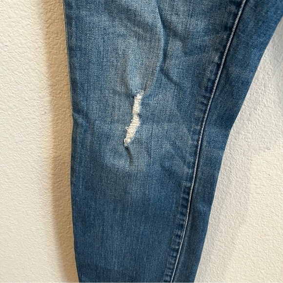 Madewell The High-Rise Slim Boyjean in Dover Wash: Raw-Hemmed Edition size 24 - Picture 11 of 16